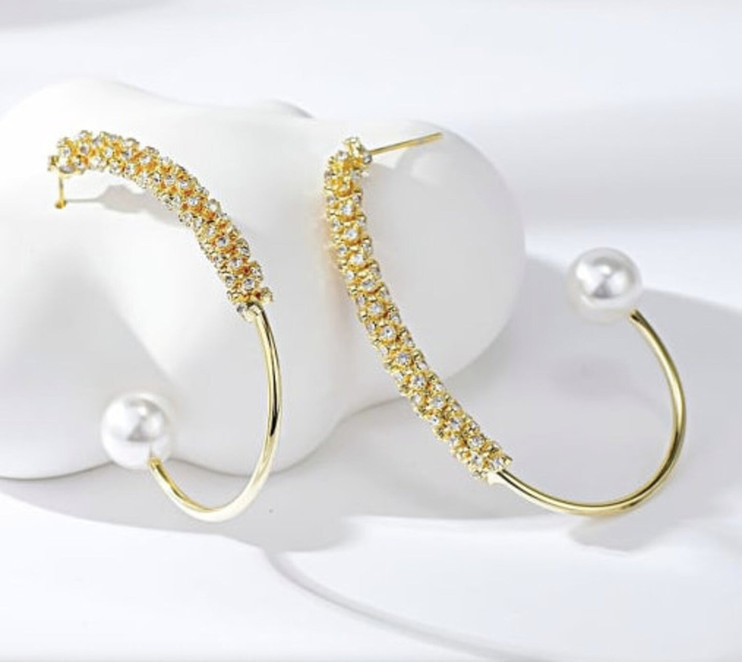 Half C Pearl Earrings
