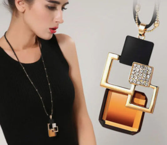 Modern Geometric Black and Gold Necklace